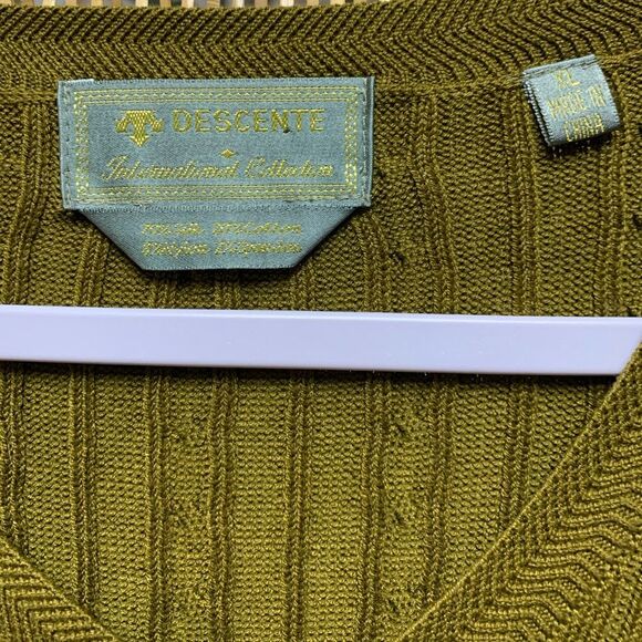 Descente Mens Silk Blend Golden Green V-Neck Cable Knit Sweater | XL - Picture 5 of 5